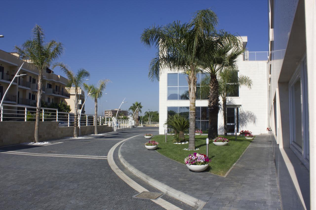 Dubaivillage Camposano Exterior photo